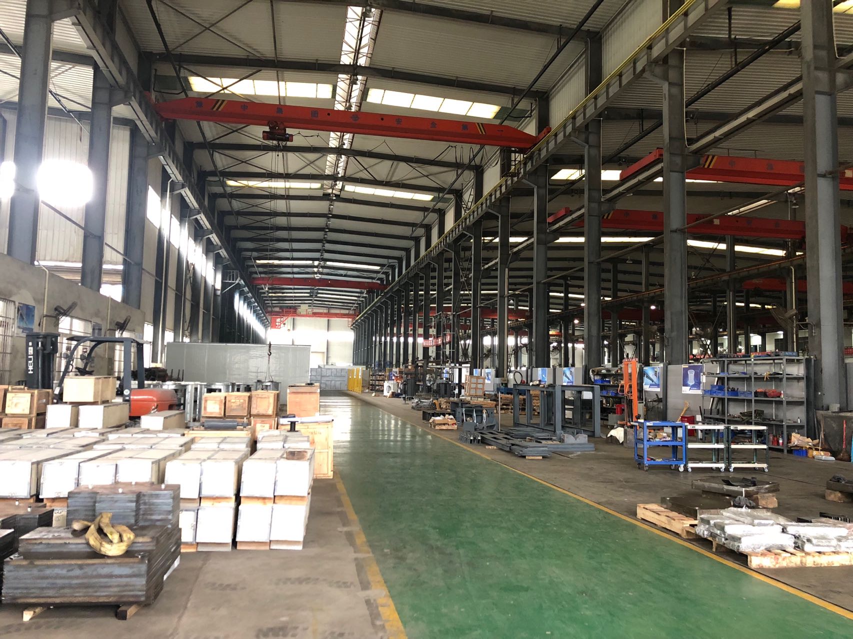 2018年1月，自建工廠投入使用，開始組建生產(chǎn)團(tuán)隊(duì)